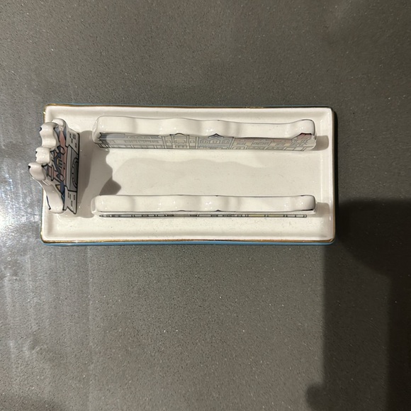 Disneyland ceramic Disney parks sleeping beauty castle trinket tray - Picture 4 of 8